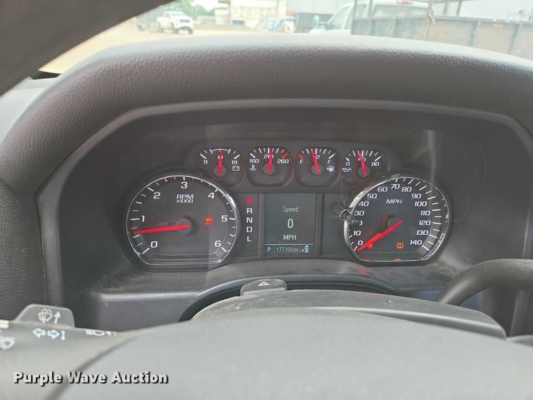 image for item EO0953 2017 Chevrolet Silverado 1500 pickup truck