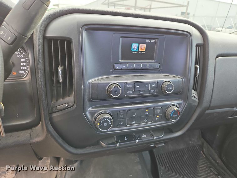 image for item EO0953 2017 Chevrolet Silverado 1500 pickup truck