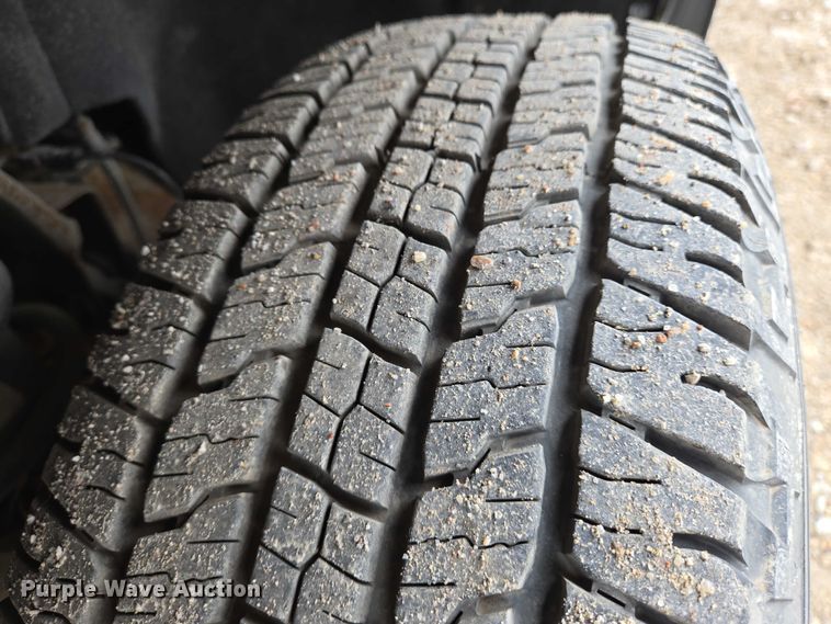 image for item EO0953 2017 Chevrolet Silverado 1500 pickup truck