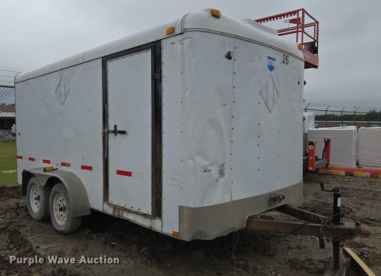 image for item EO0955 2011 International enclosed cargo trailer