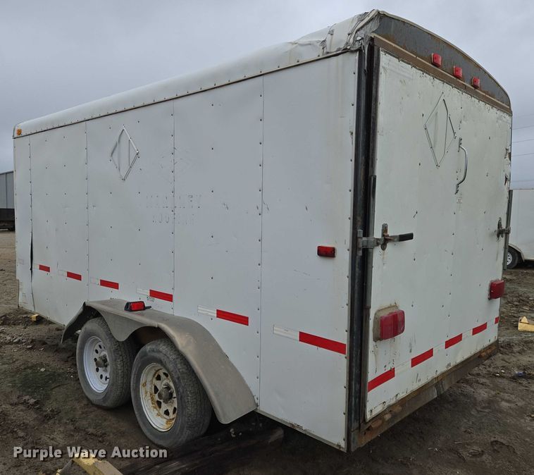 image for item EO0955 2011 International enclosed cargo trailer
