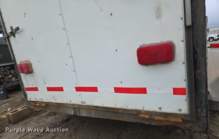 image for item EO0955 2011 International enclosed cargo trailer
