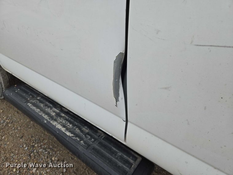 image for item EO0956 2015 Chevrolet Express 3500 van