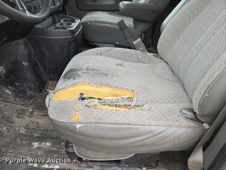 image for item EO0956 2015 Chevrolet Express 3500 van