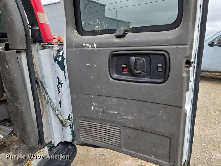 image for item EO0956 2015 Chevrolet Express 3500 van