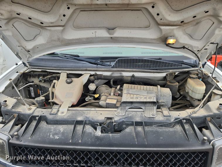 image for item EO0956 2015 Chevrolet Express 3500 van