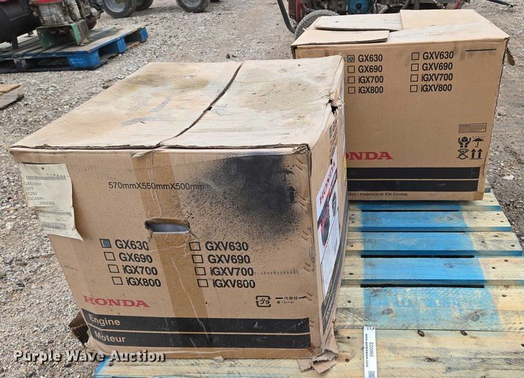 image for item EO0960 (2) Honda GX630 engines