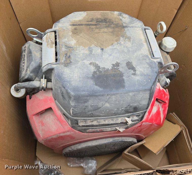 image for item EO0960 (2) Honda GX630 engines