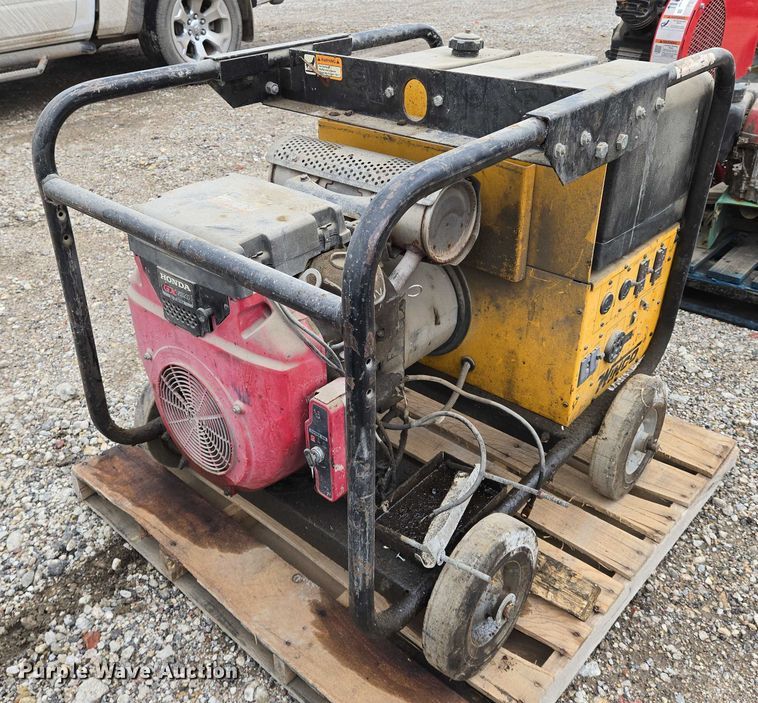 image for item EO0965 Winco WH12000HE/E generator