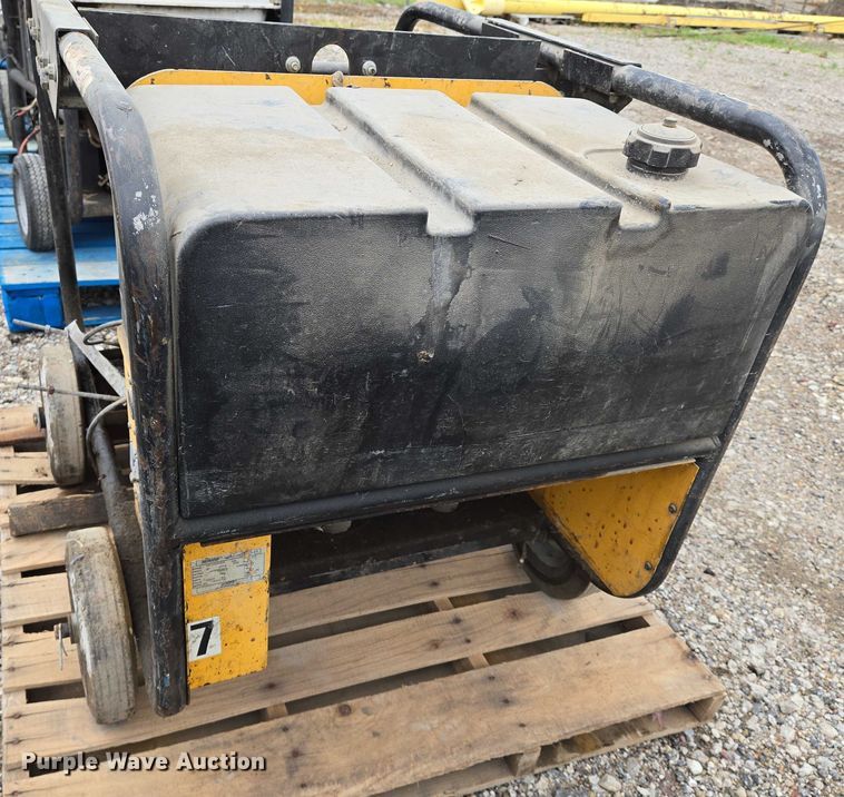 image for item EO0965 Winco WH12000HE/E generator