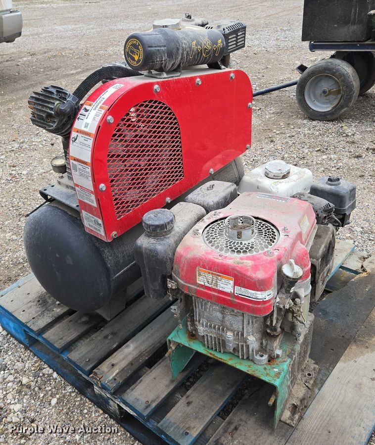 image for item EO0966 North Star air compressor