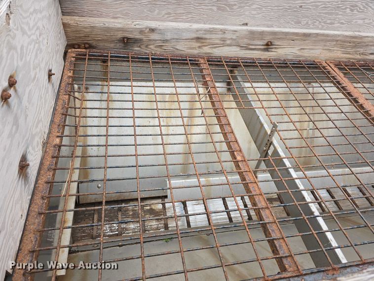 image for item EO1006 2001 Ford F450 Super Duty flatbed truck