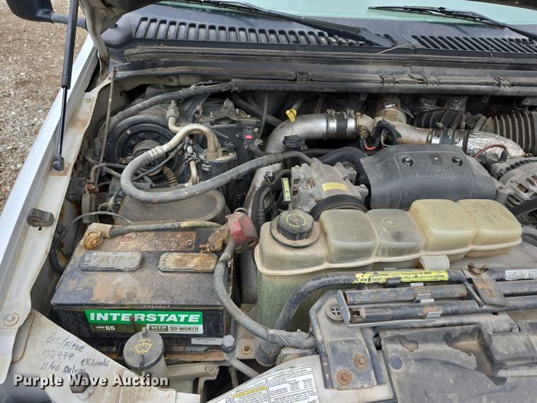 image for item EO1006 2001 Ford F450 Super Duty flatbed truck