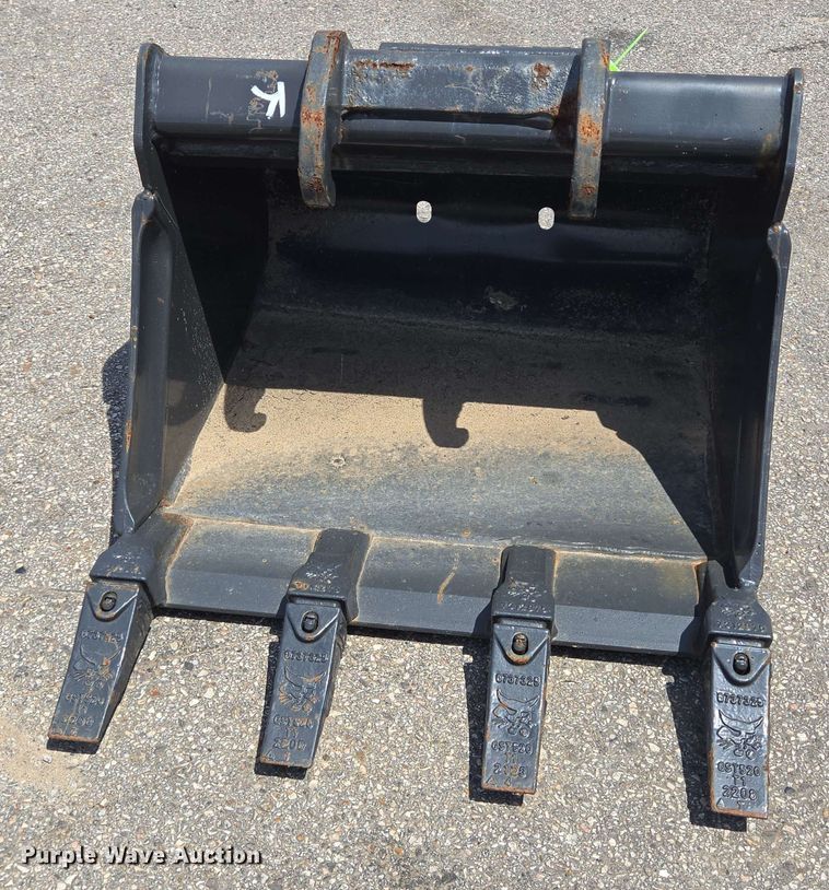 image for item EQ4008 Bobcat MX2T excavator bucket