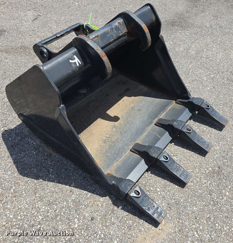 image for item EQ4008 Bobcat MX2T excavator bucket