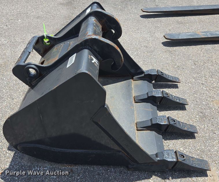image for item EQ4008 Bobcat MX2T excavator bucket