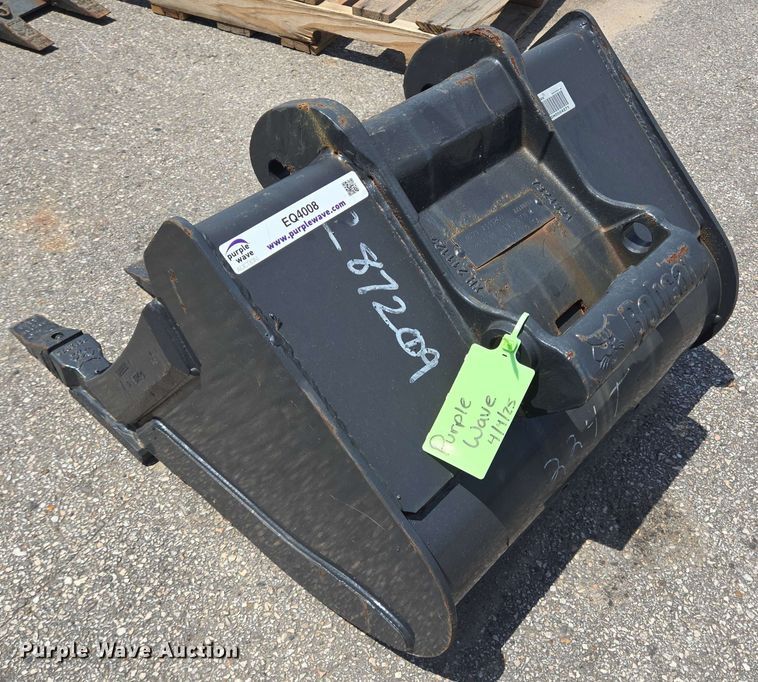 image for item EQ4008 Bobcat MX2T excavator bucket