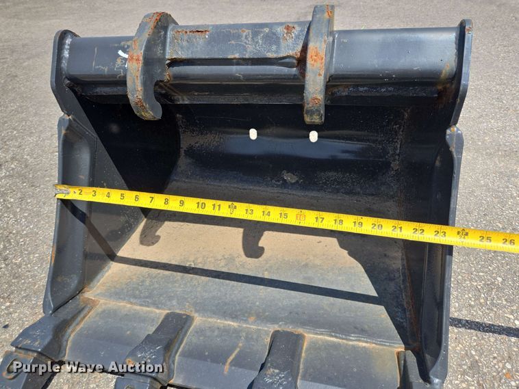 image for item EQ4008 Bobcat MX2T excavator bucket