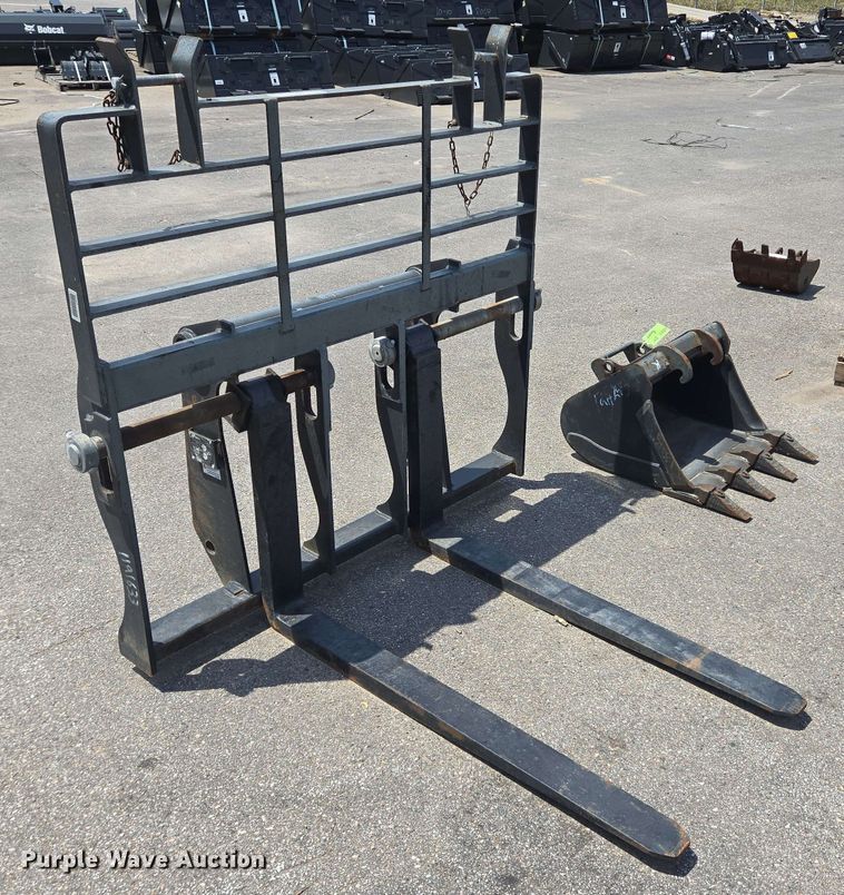 image for item EQ4009 Bobcat 47