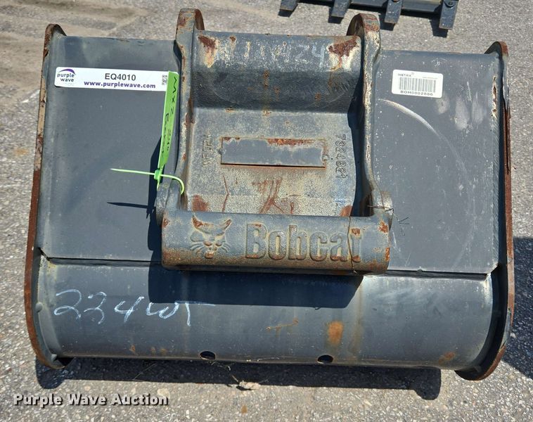 image for item EQ4010 Bobcat MX2T excavator bucket