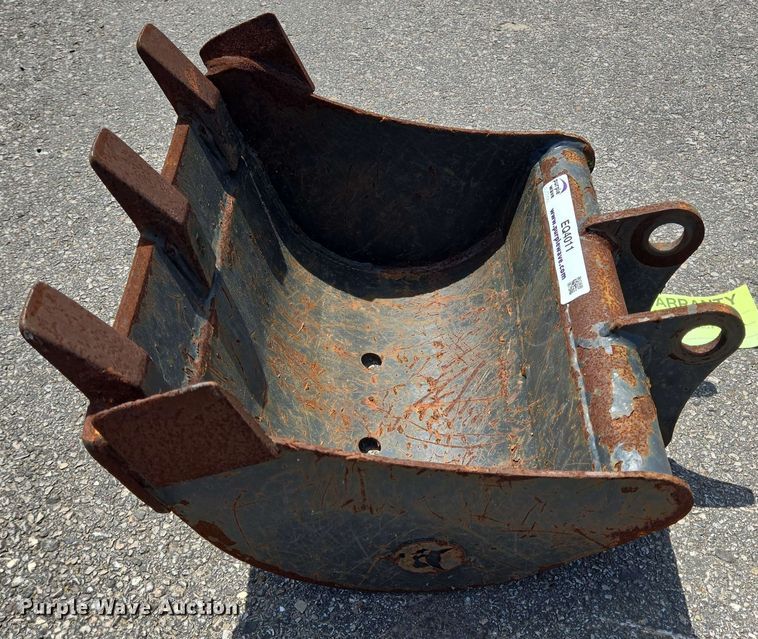 image for item EQ4011 Bobcat excavator bucket