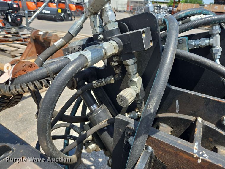 image for item EQ4013 Blue Diamond 100505 skid steer vibratory post driver