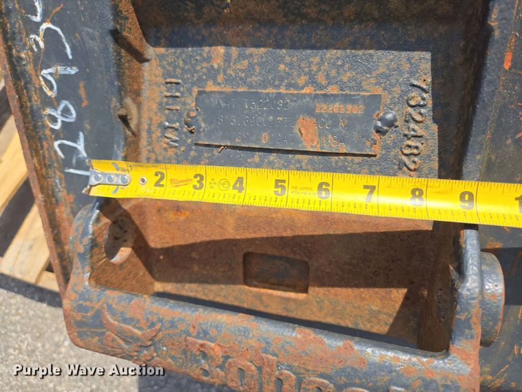 image for item EQ4018 Bobcat MX4T excavator bucket