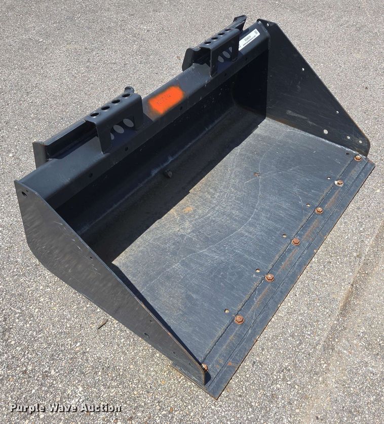 image for item EQ4019 Bobcat skid steer bucket