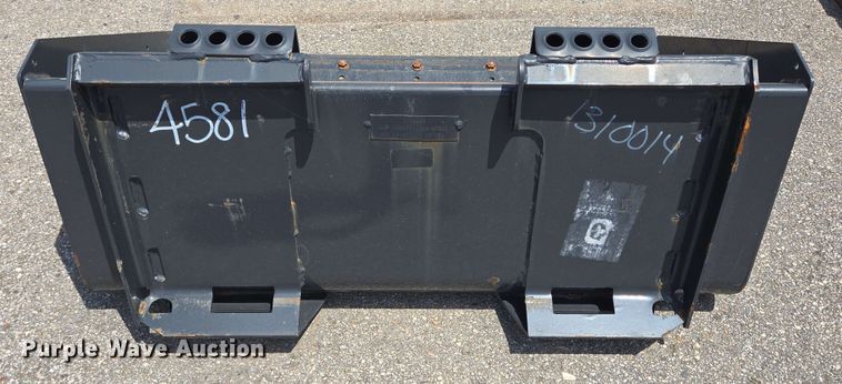 image for item EQ4019 Bobcat skid steer bucket
