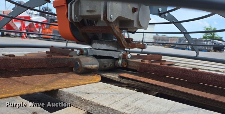 image for item EQ4020 Husqvarna CT 48 power trowel