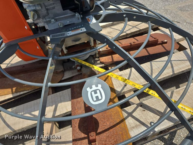 image for item EQ4020 Husqvarna CT 48 power trowel