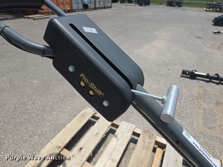 image for item EQ4020 Husqvarna CT 48 power trowel