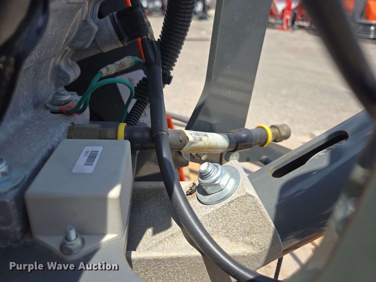 image for item EQ4020 Husqvarna CT 48 power trowel