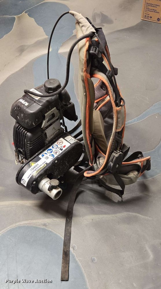 image for item EQ4021 Multiquip BPX backpack concrete vibrator