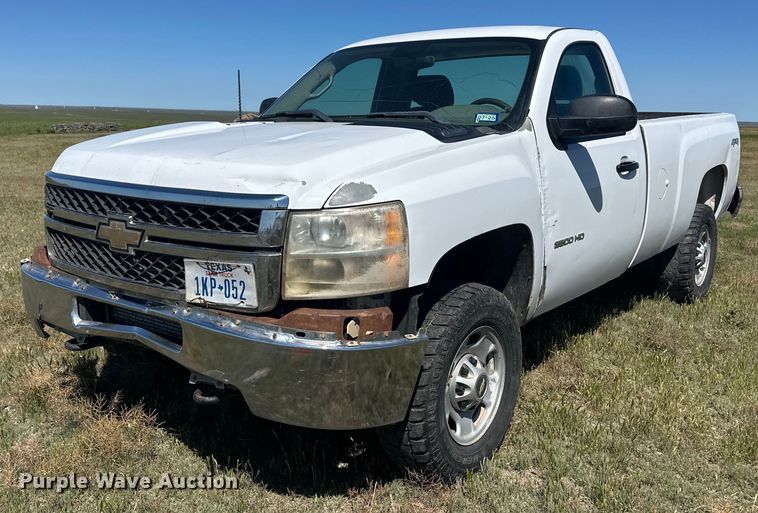 image for item EQ4765 2011 Chevrolet Silverado 2500HD pickup truck