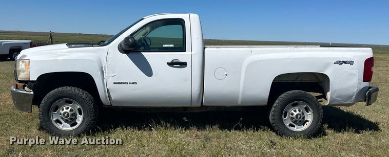 image for item EQ4765 2011 Chevrolet Silverado 2500HD pickup truck