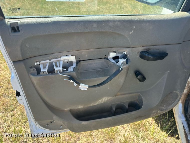 image for item EQ4765 2011 Chevrolet Silverado 2500HD pickup truck