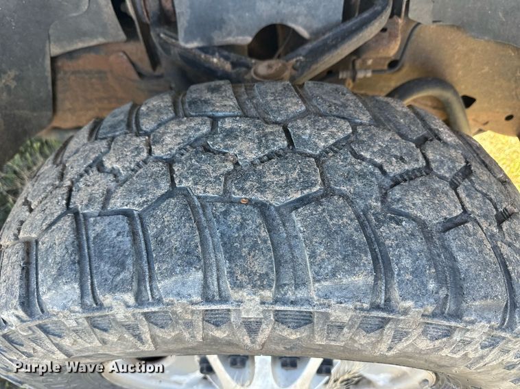 image for item EQ4765 2011 Chevrolet Silverado 2500HD pickup truck