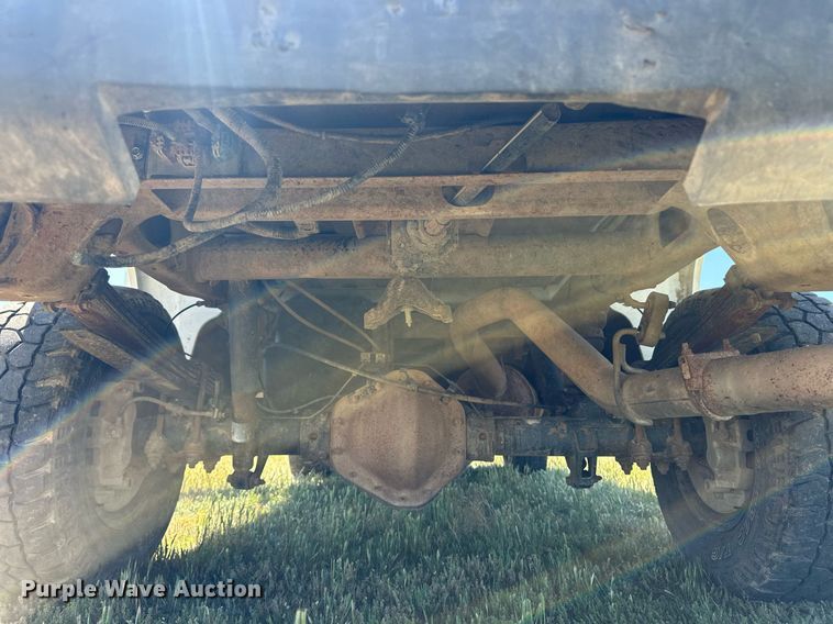 image for item EQ4766 2011 Chevrolet Silverado 2500HD pickup truck