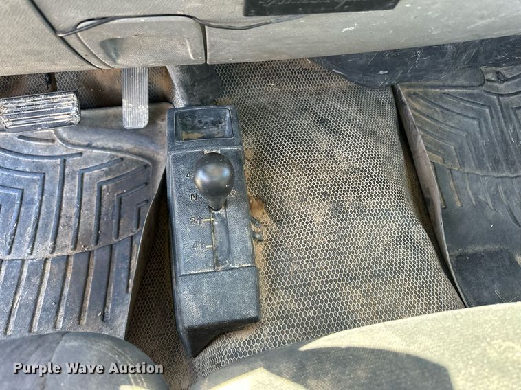 image for item EQ4766 2011 Chevrolet Silverado 2500HD pickup truck