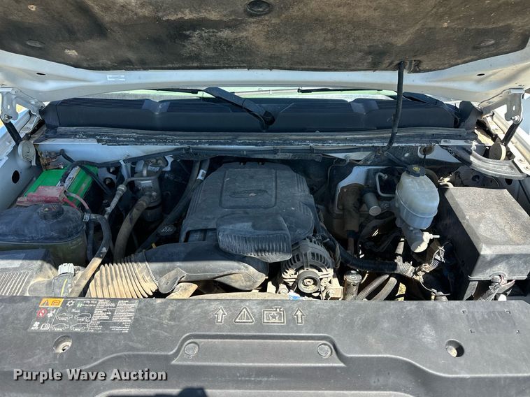 image for item EQ4766 2011 Chevrolet Silverado 2500HD pickup truck