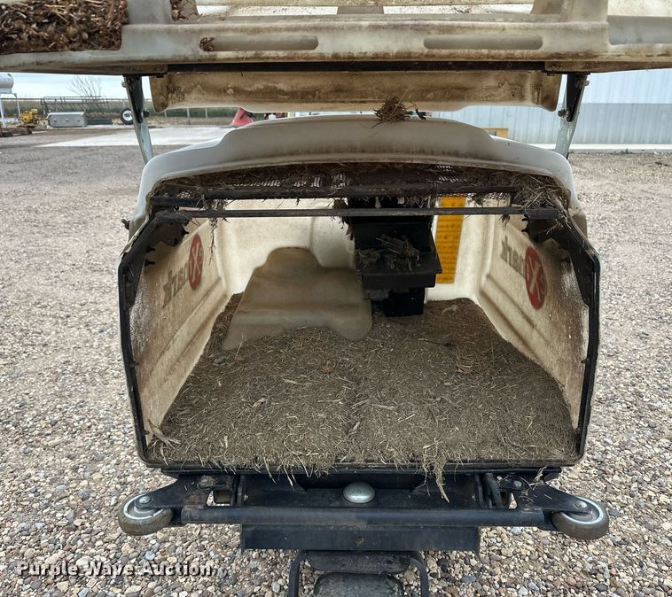 image for item EQ4792 Exmark Navigator ZTR lawn mower