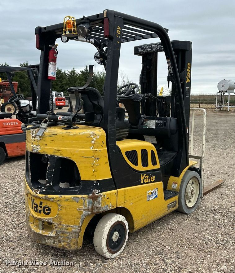 image for item EQ4794 Yale GLC050VXNDSE083 forklift