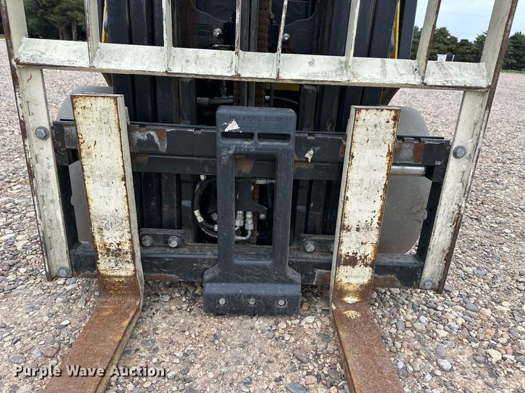 image for item EQ4794 Yale GLC050VXNDSE083 forklift