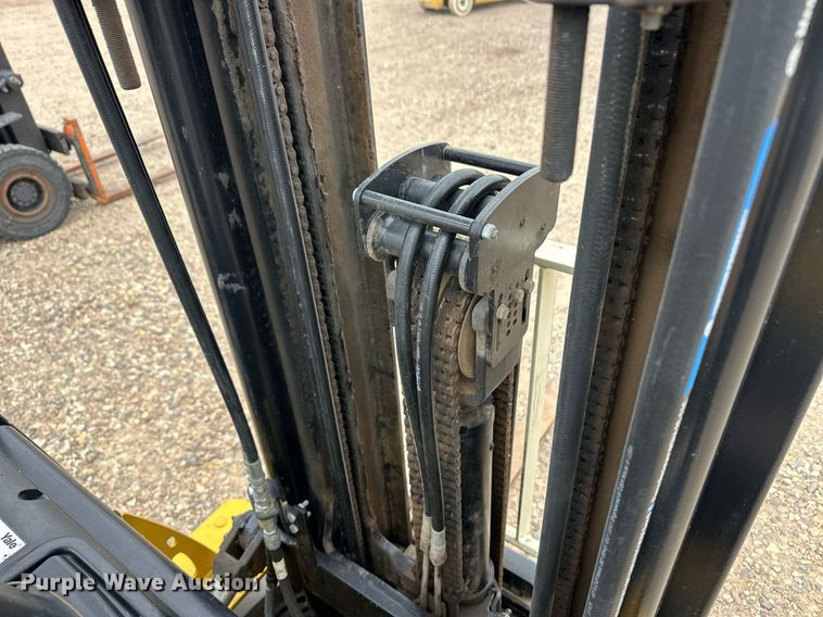 image for item EQ4794 Yale GLC050VXNDSE083 forklift