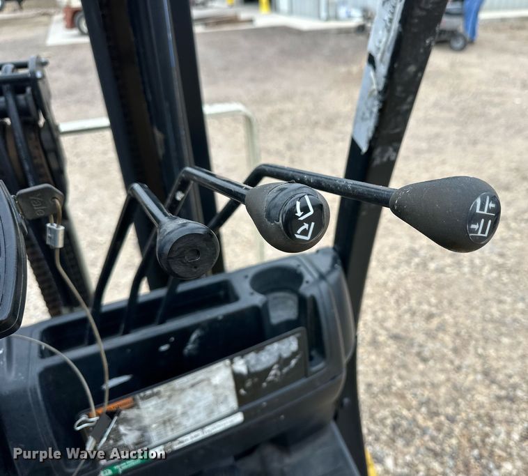 image for item EQ4794 Yale GLC050VXNDSE083 forklift