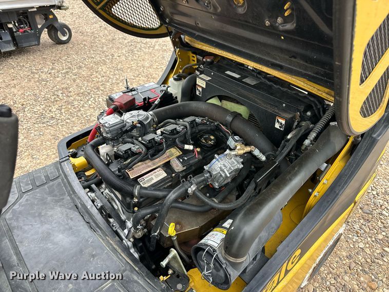 image for item EQ4794 Yale GLC050VXNDSE083 forklift