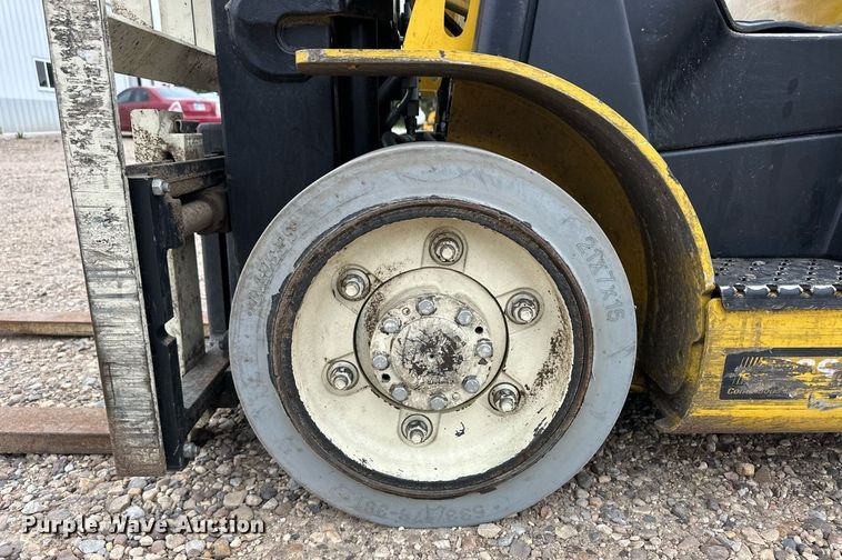 image for item EQ4794 Yale GLC050VXNDSE083 forklift