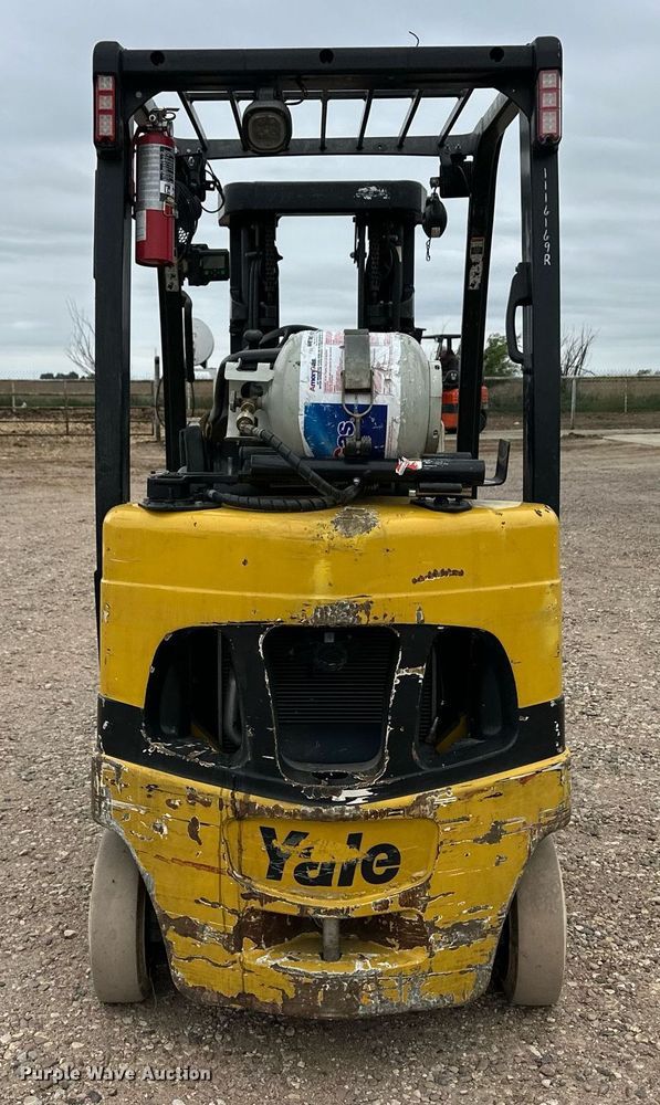 image for item EQ4795 Yale GLC040VXNDAE083 forklift