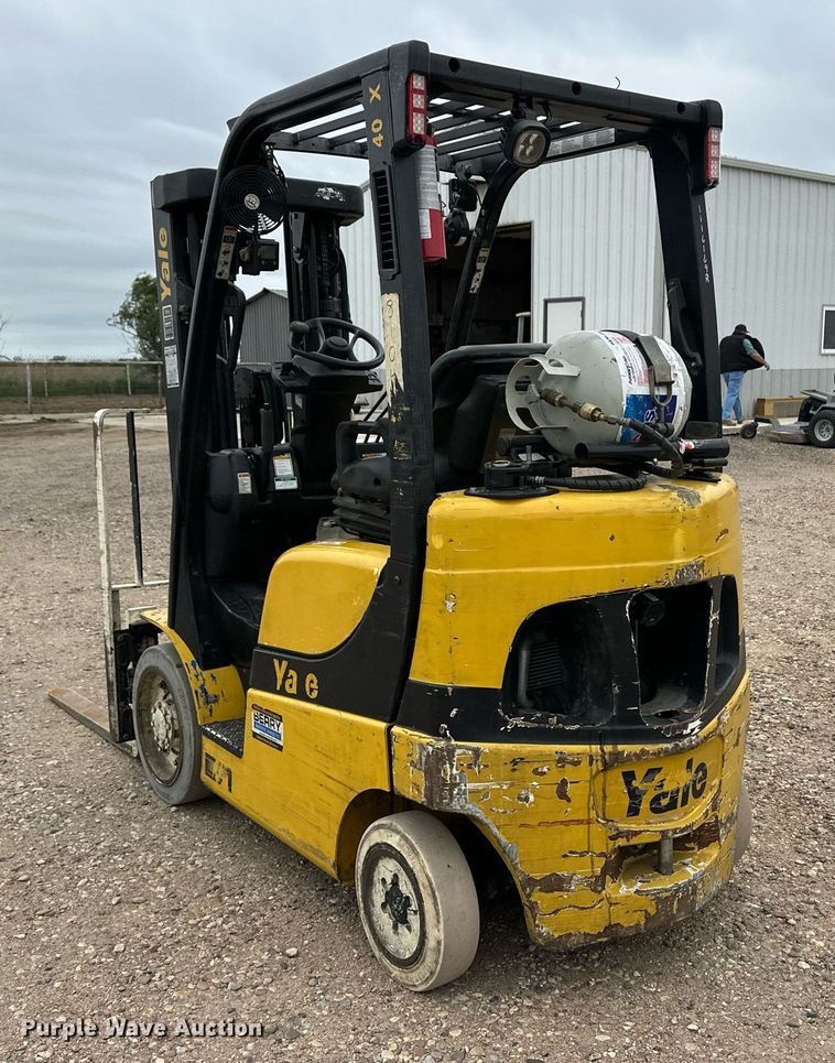 image for item EQ4795 Yale GLC040VXNDAE083 forklift